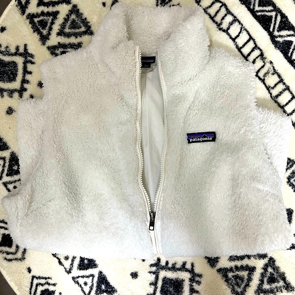 Patagonia white zippered fluffy vest